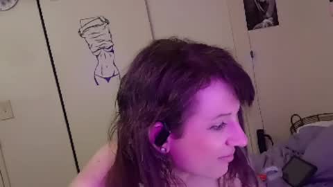 Cassiemichelle online show from April 6, 4:46 am