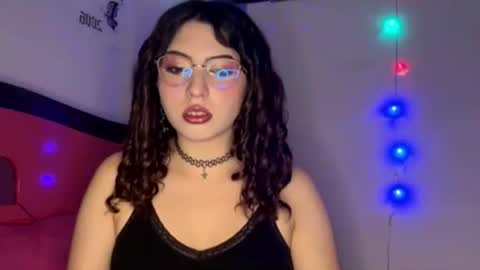 Snapshot of cassierosse2 chatting on July 10, 6:17 am cassierosse2 online show from July 10, 6:17 am