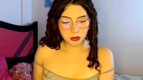 Snapshot of cassierosse2 chatting on July 19, 6:28 am cassierosse2 online show from July 19, 6:28 am