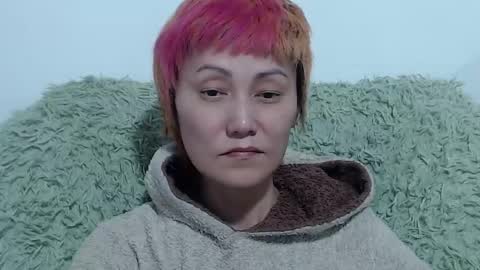 Snapshot of cassiopeia2025 chatting on March 3, 2:26 am cassiopeia2025 online show from March 3, 2:26 am