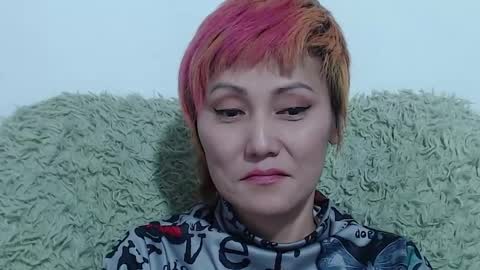 Snapshot of cassiopeia2025 chatting on March 4, 1:55 am cassiopeia2025 online show from March 4, 1:55 am