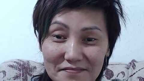 Snapshot of cassiopeia2025 chatting on February 6, 12:04 am cassiopeia2025 online show from February 6, 12:04 am