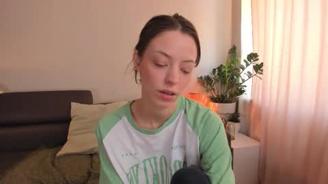  cassandra  online show from October 3, 11:07 am