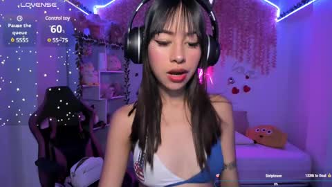 Snapshot of cat_kitty18 chatting on March 7, 6:33 pm Lorena Saenz online show from March 7, 6:33 pm