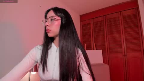 Loren online show from February 22, 9:37 pm