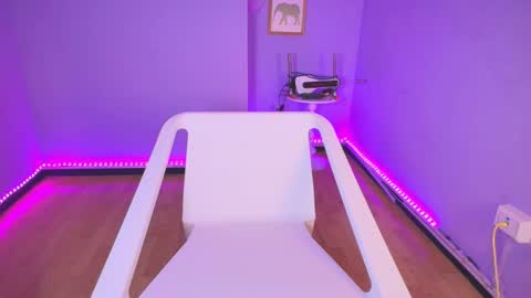 cat_nasty online show from February 24, 2:48 pm