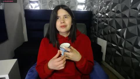 cata black online show from April 9, 12:54 pm