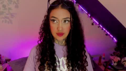 Cata green model independient online show from January 21, 12:57 am