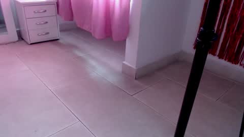 catalaia_stomm online show from January 11, 12:50 pm