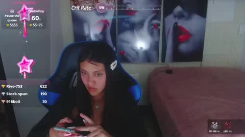Snapshot of catalehia_milk chatting on December 24, 1:50 pm C A T A L E H I A online show from December 24, 1:50 pm