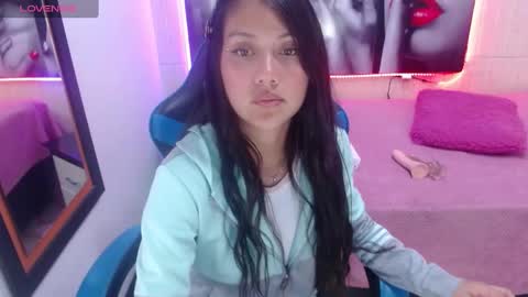 Snapshot of catalehia_milk chatting on January 21, 8:21 pm C A T A L E H I A online show from January 21, 8:21 pm