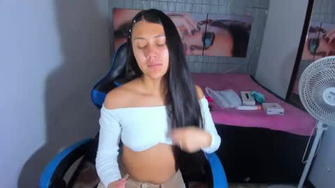 Snapshot of catalehia_milk chatting on September 14, 4:00 am C A T A L E H I A online show from September 14, 4:00 am