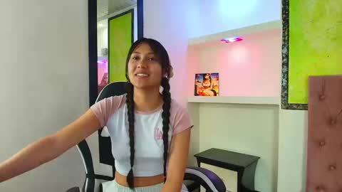 Snapshot of catalehia_milk chatting on September 29, 9:41 pm C A T A L E H I A online show from September 29, 9:41 pm