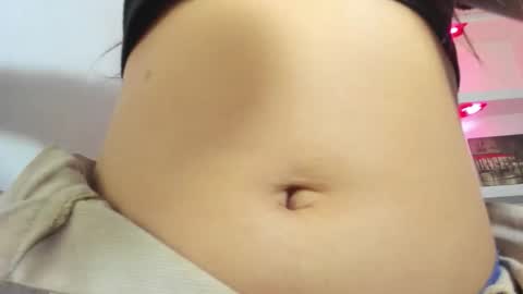 Snapshot of catalehia_milk chatting on October 17, 9:17 pm C A T A L E H I A online show from October 17, 9:17 pm