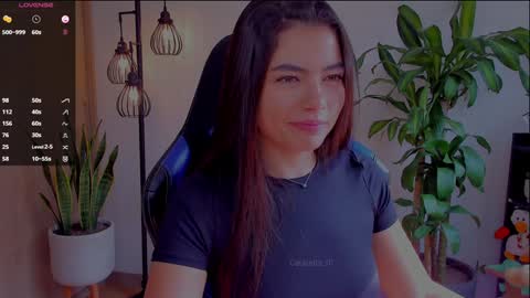 MACARENA online show from December 12, 7:15 pm