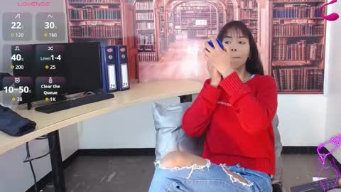 Queen Catalella online show from December 1, 2:27 am