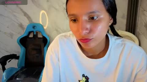 cataleya23_a online show from April 29, 7:42 pm