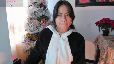 Flor....... online show from December 11, 12:12 pm