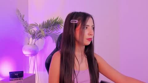 C A T E  online show from February 7, 12:09 pm