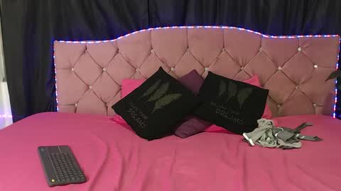 Snapshot of cataleya_divine chatting on January 10, 11:56 am Cata Prins online show from January 10, 11:56 am