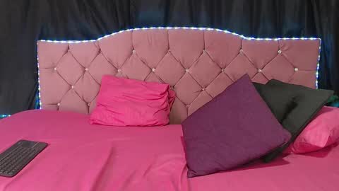 Snapshot of cataleya_divine chatting on February 12, 12:11 pm Cata Prins online show from February 12, 12:11 pm