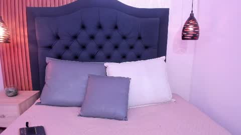 Snapshot of cataleya_marin_ chatting on July 7, 4:04 am cataleya_marin_ online show from July 7, 4:04 am