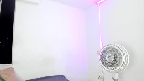 Snapshot of cataliana_mega1 chatting on November 6, 11:04 pm celiscatalina instagram online show from November 6, 11:04 pm