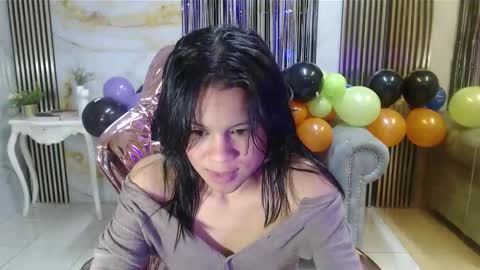 Snapshot of catalina5_s chatting on October 29, 1:24 pm Catalina online show from October 29, 1:24 pm