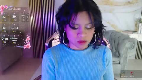 Snapshot of catalina5_s chatting on December 4, 1:20 pm Catalina online show from December 4, 1:20 pm