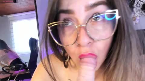 Snapshot of catalina_erotic chatting on February 26, 3:30 pm Catalina online show from February 26, 3:30 pm