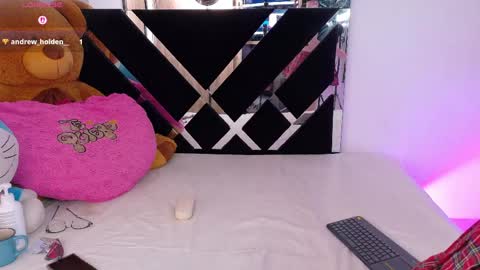 Catalina  online show from March 30, 11:28 pm