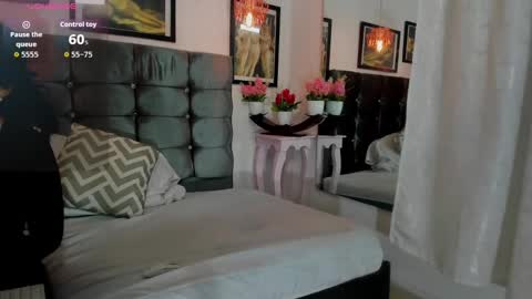 Snapshot of catalina_wheels chatting on October 19, 4:35 am catalina_wheels online show from October 19, 4:35 am