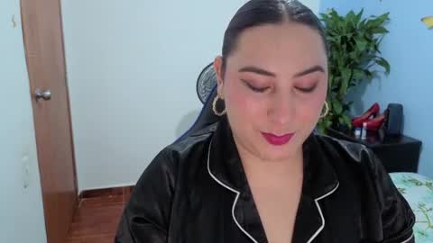 Snapshot of catalinamarpi45 chatting on July 17, 6:20 am cataleya online show from July 17, 6:20 am
