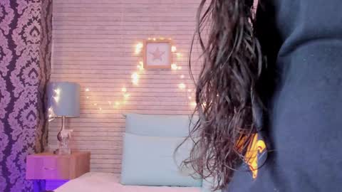 CatalinnaThompson online show from December 29, 12:01 pm