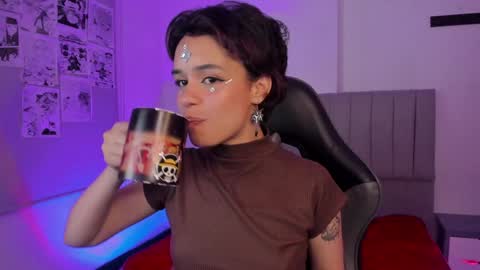 Cat  online show from February 3, 11:26 pm