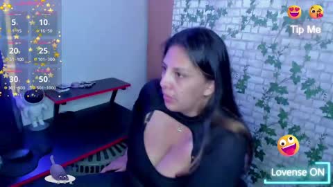  Mia   online show from October 30, 12:01 am