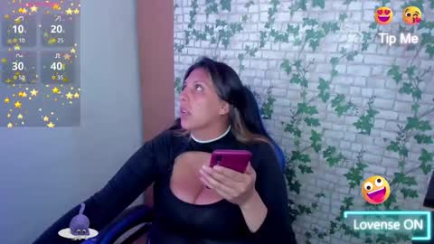  Mia   online show from November 17, 7:41 pm