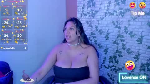  Mia   online show from November 20, 5:18 am