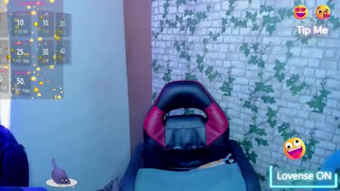  Mia   online show from November 26, 6:03 am