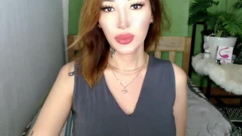 Snapshot of cathalea_toni chatting on July 6, 1:24 am red online show from July 6, 1:24 am