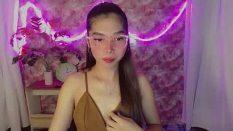 catherine_365 online show from April 8, 9:53 am