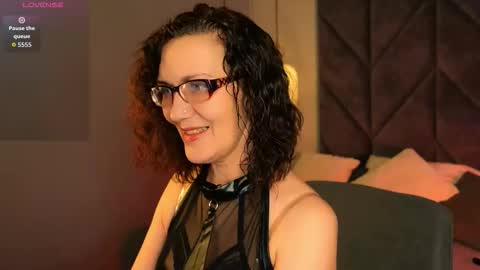 Snapshot of catherine_wisp chatting on February 17, 1:51 pm Catherine online show from February 17, 1:51 pm