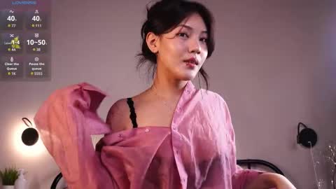 Lee online show from April 2, 4:04 pm