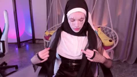 Snapshot of cathybarnes chatting on October 29, 4:26 am cathybarnes online show from October 29, 4:26 am