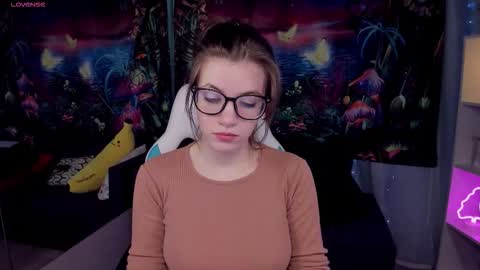 Snapshot of cathybarnes chatting on December 16, 5:45 am cathybarnes online show from December 16, 5:45 am