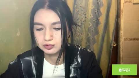 Lola online show from December 4, 10:07 pm