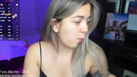 Snapshot of catrinaeuphorina chatting on January 19, 3:53 pm Catrina or just Cat online show from January 19, 3:53 pm