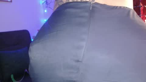 Snapshot of catsito chatting on March 3, 1:45 am im MIA -Independent Model MY OF is catsito3 online show from March 3, 1:45 am