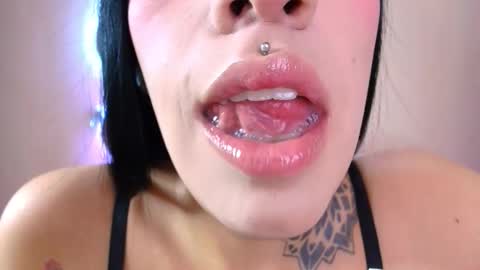 Cattleya online show from November 25, 4:01 am