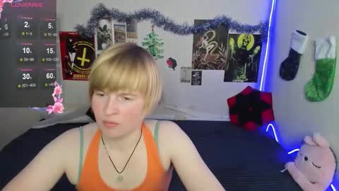 Snapshot of cattie_w_ chatting on January 8, 1:30 am cattie_w_ online show from January 8, 1:30 am